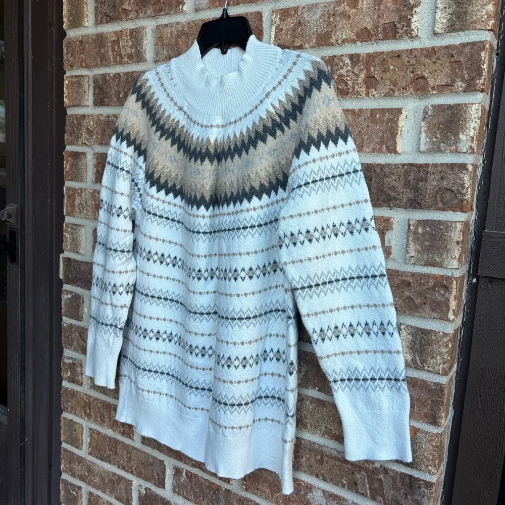 Calvin Klein White and Brown Patterned Sweater